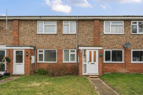 11 Castle Close, Sunbury-on-thames, TW16 7DU