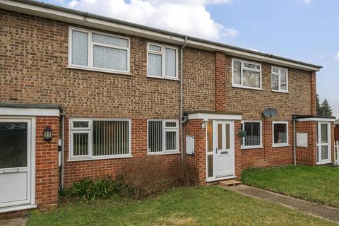 11 Castle Close, Sunbury-on-thames, TW16 7DU