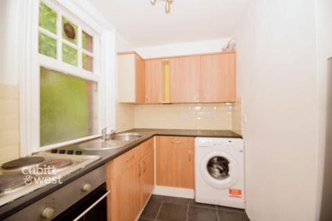 1 bedroom apartment to rent, Kenley Lane Kenley CR8