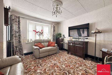 3 bedroom semi-detached house for sale, Ferryhill Road, Irlam, M44