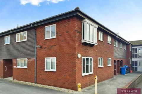 2 bedroom flat for sale, 13 Plastirion Court, Russell Road, Rhyl, LL18 3DJ