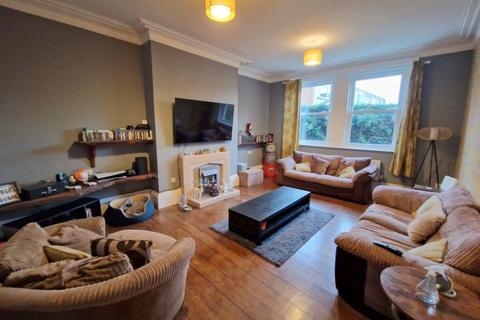 2 bedroom flat for sale, Cyprus Road, Exmouth, EX8 2DZ