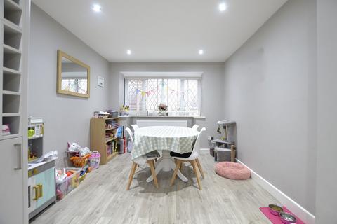 5 Beckford Road, Abbeymead, Gloucester, GL4 5UD