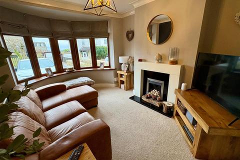 3 bedroom semi-detached house for sale, Greenland Villas, Queensbury, Bradford