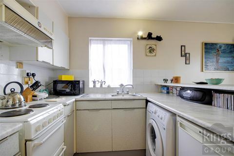 1 bedroom flat for sale, Grilse Close, Edmonton, N9