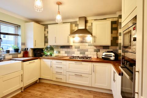 3 bedroom terraced house for sale, Hill View Lane, Oakdale, NP12