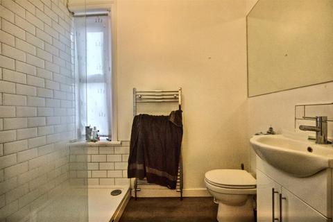 1 bedroom flat for sale, St. Annes Road, Eastbourne