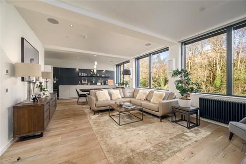 16 Bells Brae, Edinburgh, EH4 3BJ