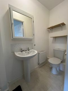 33 Flixton Road, Manchester, M13 9GU