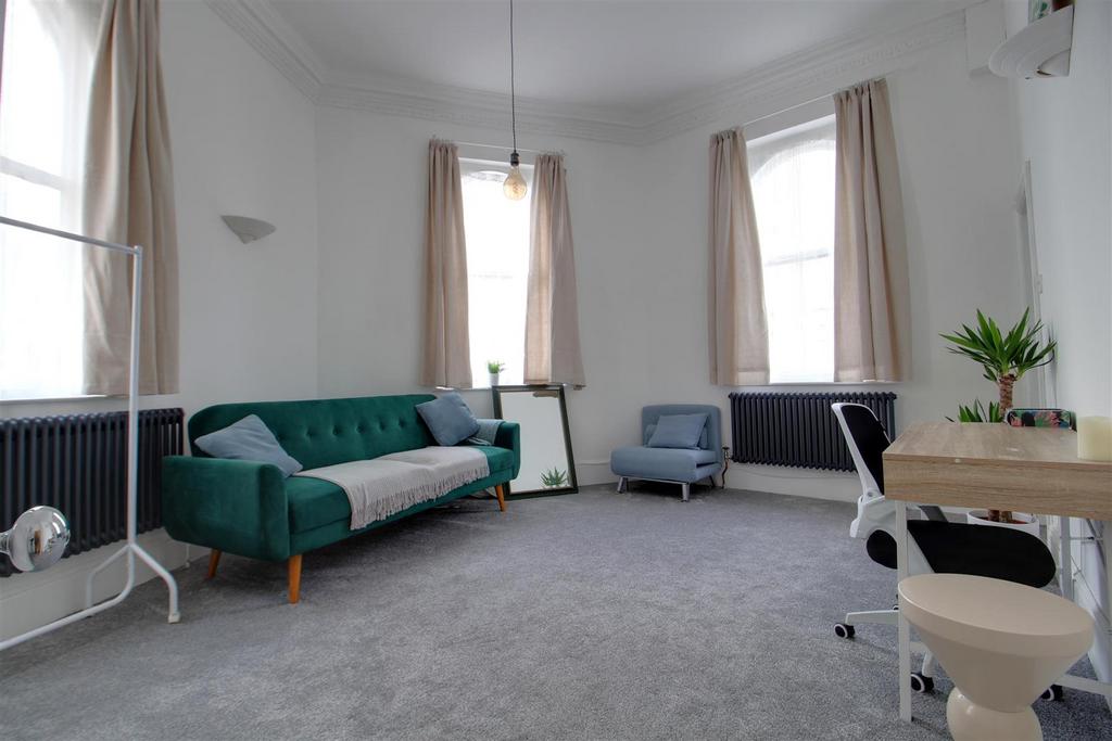 Flat 1