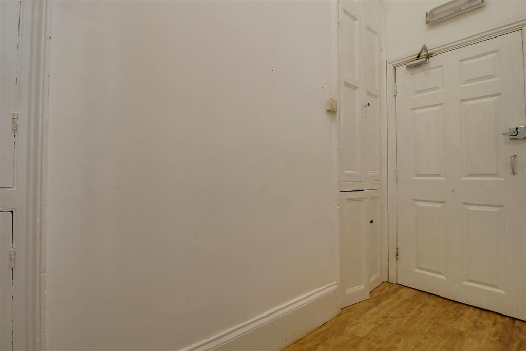 Flat 1