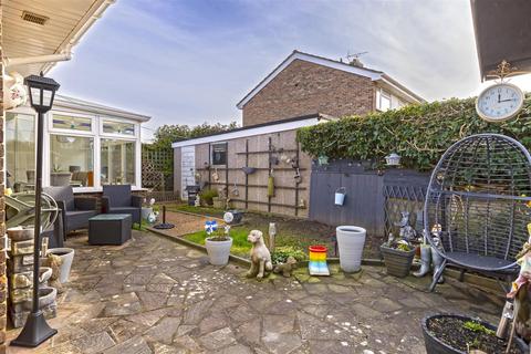 10 Boxgrove, Goring By Sea, Worthing, BN12 6BL