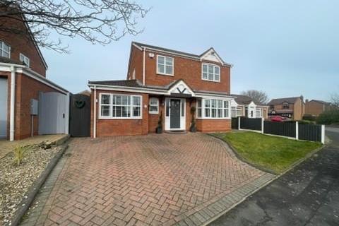 3 bedroom detached house to rent, Rowan Drive, Handsacre, Rugeley, WS15