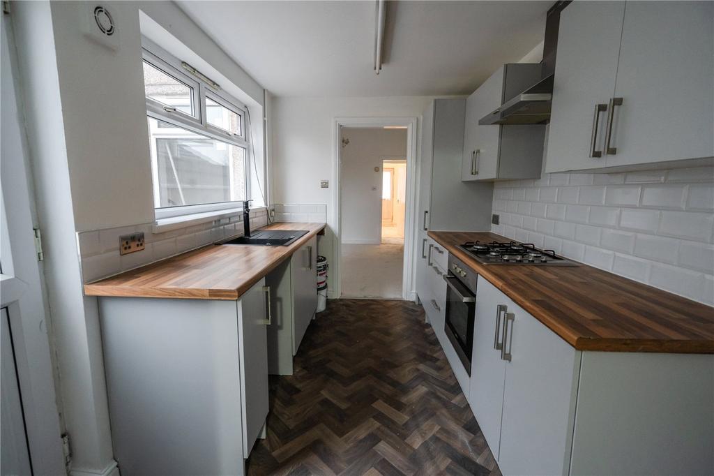 Kitchen (2)