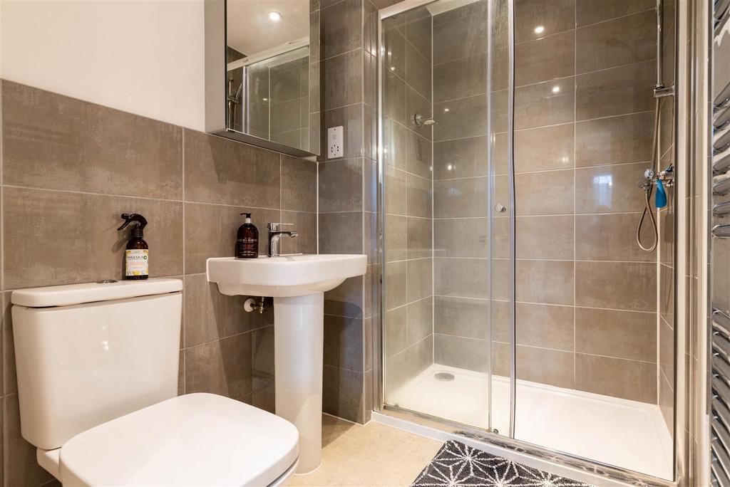 Ensuite