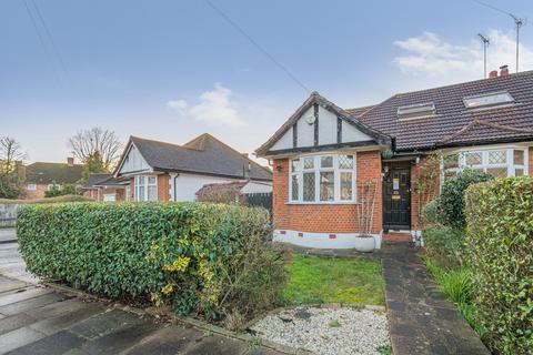 3 bedroom bungalow for sale, Hereford Gardens, Pinner, Middlesex