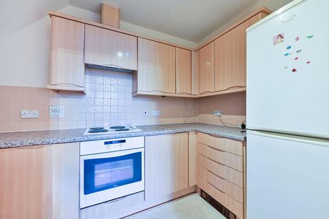 2 bedroom flat for sale, Goldsworth Road, Woking, GU21