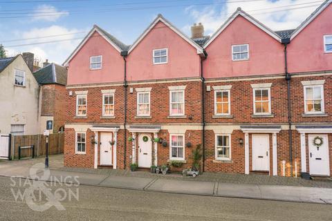 4 bedroom townhouse for sale, Broad Street, Bungay