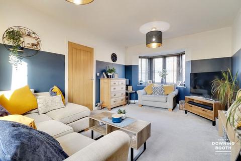2 Vallentin Way, Lichfield, WS13 7TE
