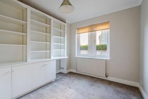 12 Belfry Drive, Hullavington, Chippenham, SN14 6QW