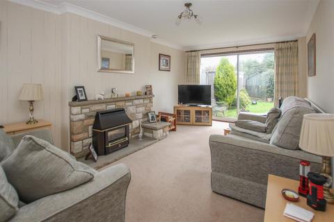 3 bedroom end of terrace house for sale, Lascelles Close, Pilgrims Hatch, Brentwood