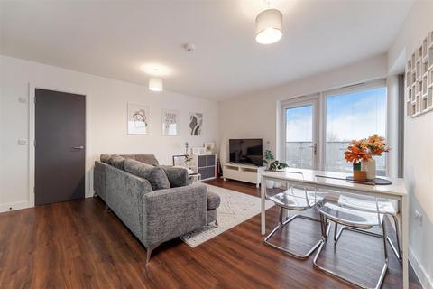 78 Otter Drive, Carshalton, SM5 2FH