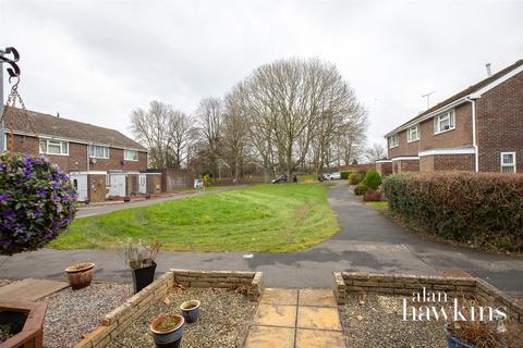 68 Saffron Close, Royal Wootton Bassett, Swindon, SN4 7JB