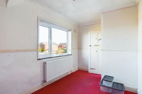 19 Latham Avenue, Ormskirk, L39 2EU