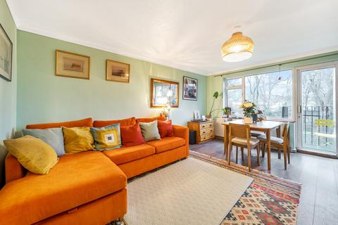 2 bedroom apartment for sale, Maple Road, London