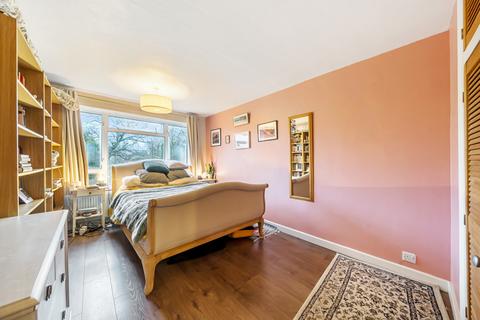 2 bedroom apartment for sale, Maple Road, London