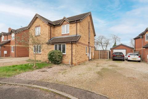 2 bedroom semi-detached house for sale, Vale Close, Horsford