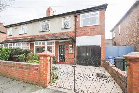 4 bedroom semi-detached house to rent, Ash Road, M34 2WJ