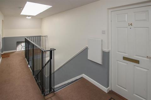 Flat 14, Sovereign Court Gresham Close, Brentwood, CM14 4FY