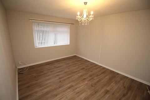 3 bedroom end of terrace house for sale, Muirdykes Avenue, Port Glasgow