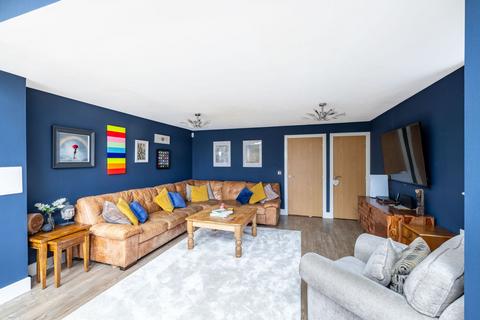 4 bedroom semi-detached house for sale, White Hill Close, Caterham, CR3