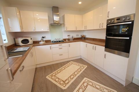 4 bedroom detached house for sale, Tarnside Close, Rochdale OL16