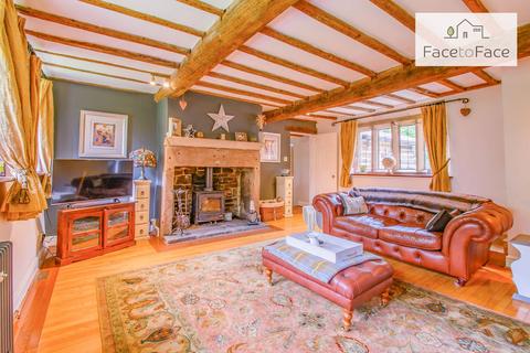 4 bedroom detached house for sale, Blackstone Edge Old Road, Littleborough OL15