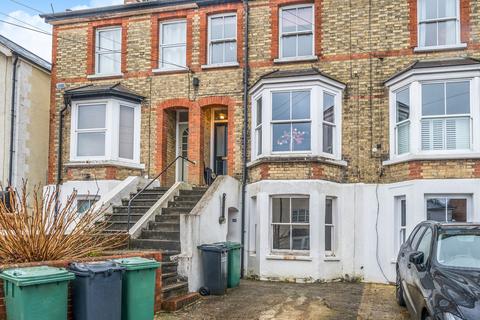 1 bedroom maisonette for sale, Grovehill Road, Surrey RH1