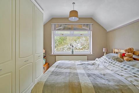 8 Garth Edge, Whitworth, Rochdale, OL12 8EH