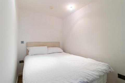 1 bedroom flat to rent, West Point - Wellington St, City Centre, Leeds