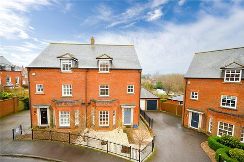 4 bedroom semi-detached house for sale, Goldsmith Way, St. Albans, Hertfordshire