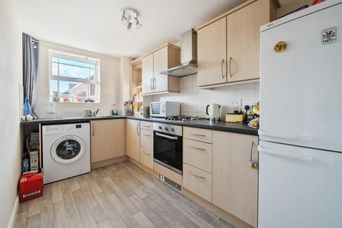 2 bedroom flat for sale, William Panter Court, Eastleigh, Hampshire, SO50