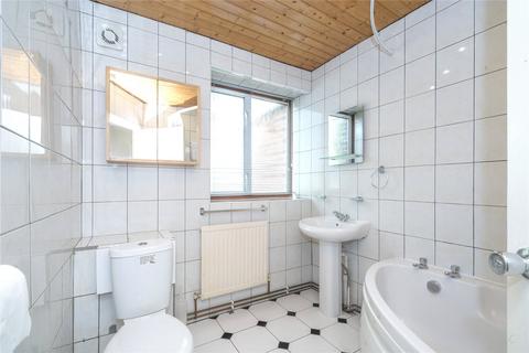 29 Cumberland Close, Twickenham, TW1 1RS