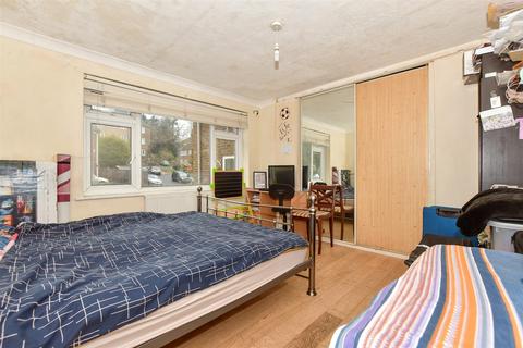 2 bedroom apartment for sale, Roseholme, Maidstone, Kent