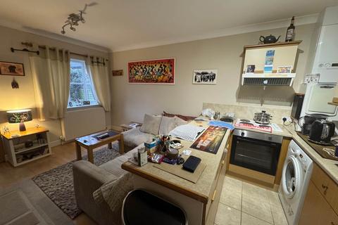 1 bedroom flat for sale, Woodside Road, Amersham