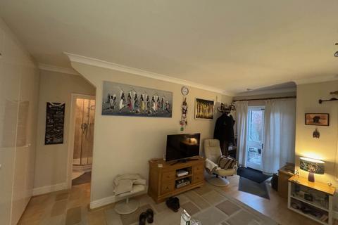 1 bedroom flat for sale, Woodside Road, Amersham