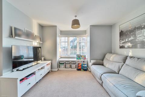 undefined, Queen Katherine Road, Lymington SO41