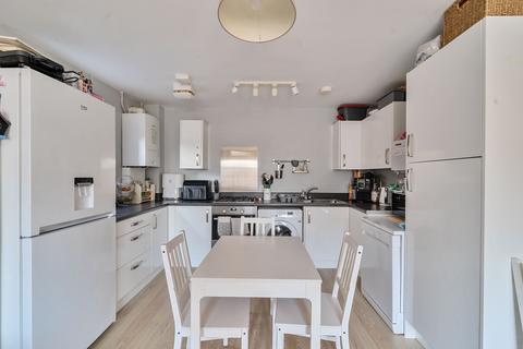 undefined, Queen Katherine Road, Lymington SO41