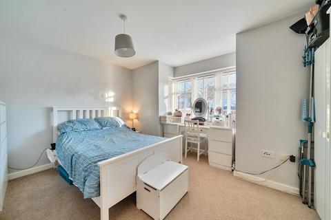 undefined, Queen Katherine Road, Lymington SO41