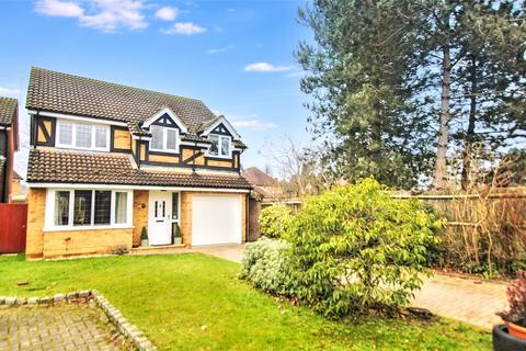 4 bedroom detached house for sale, Kerria Way, Woking GU24